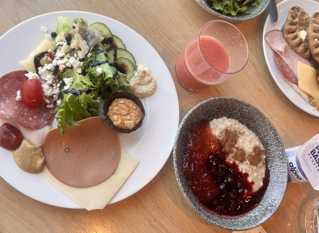 朝食ビュッフェ